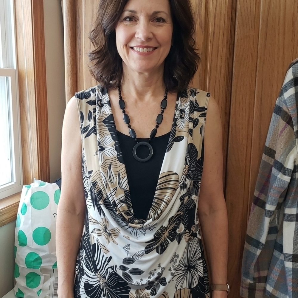 Sleeveless Floral Drape Neck Blouse in Black & Cream Bin 5